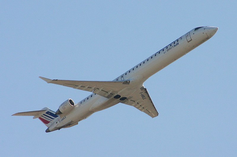 File:CRJ1000 F-HMLE Brit Air (6353010193).jpg