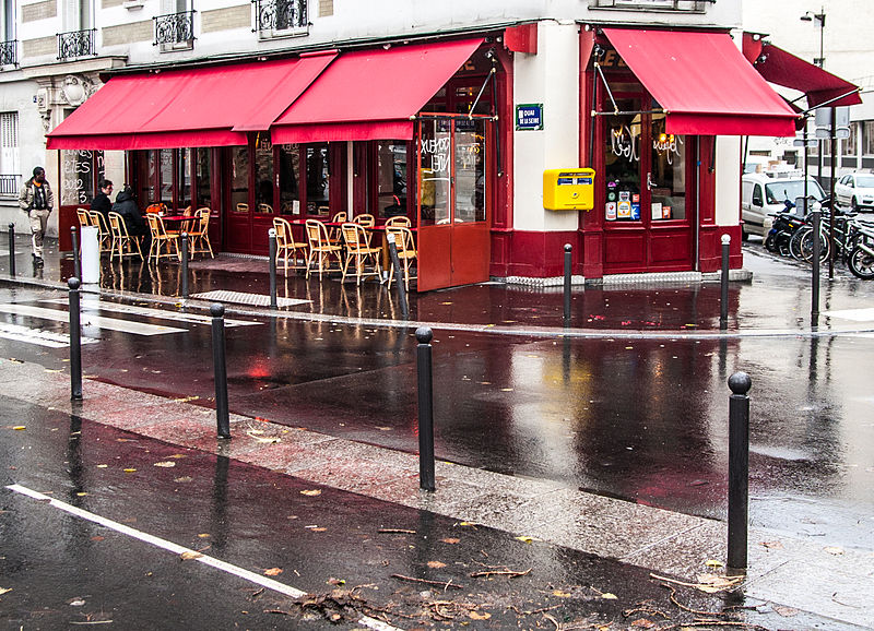 File:Café, Quai de la Seine, Paris December 2012.jpg