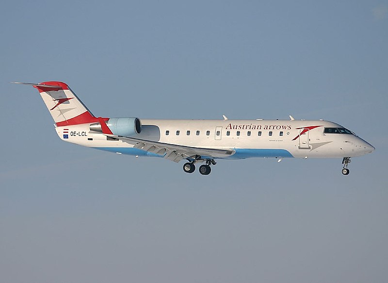 File:Canadair CL-600-2B19 Regional Jet CRJ-200LR, Austrian Arrows (Tyrolean Airways) AN0793170.jpg