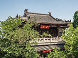 Deutsch: Tempel im Park der zehntausend Buddhas in Jinan,China English: Tempel in the Ten Thousand Buddhas Monastery in Jinan, China