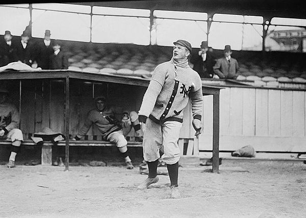 Mathewson warming up as a New York Giant in 1910