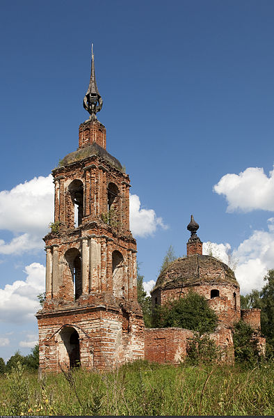 File:Church of the Nativity of the Theotokos (Gora Pnevits) 04.jpg