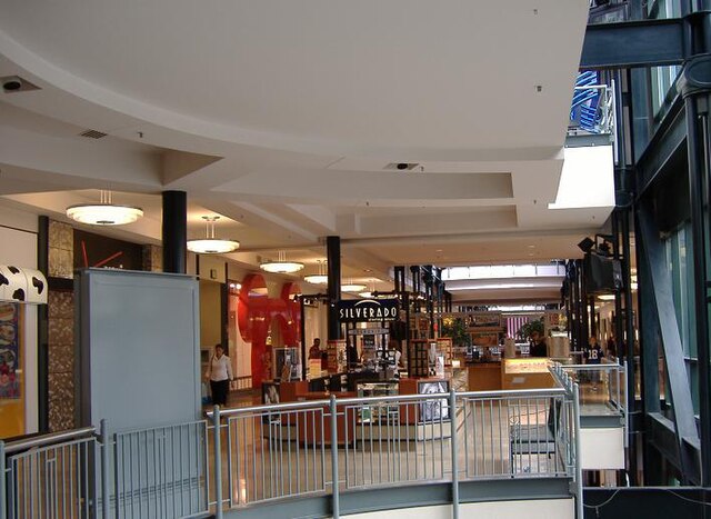 Circle Centre Mall - Wikipedia