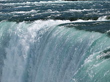 Closeup of Horseshoe Falls.jpg