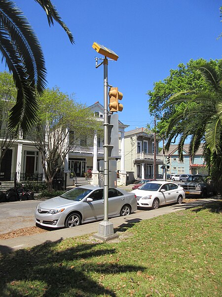 File:Coliseum Square, New Orleans 27th March 2019 38.jpg