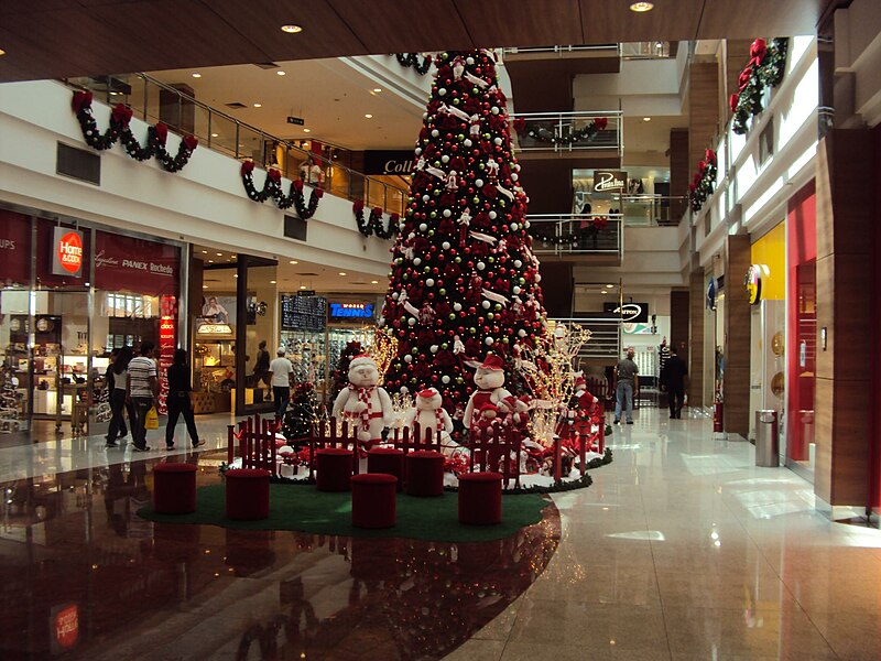 File:Decoração de Natal Shopping Santa Úrsula.JPG