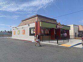 A Del Taco outlet in Reseda, Los Angeles, California, occupying a former Naugles location Del Taco Los Angeles.jpg