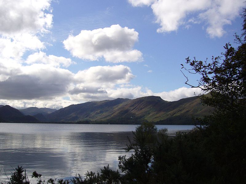 File:Derwent Water towards Keswick (1484015449).jpg