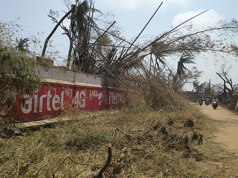 File:Destruction caused by Cyclone Fani near Narendra Puskarini Puri.jpg