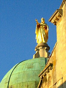 Dôme de la cathédrale Sainte-Anne.