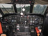 Cockpit van een C-124