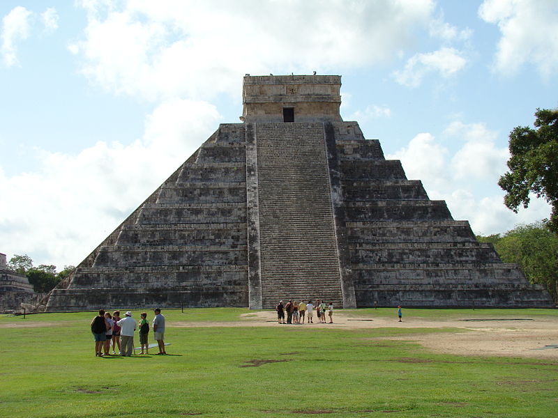 File:El Castillo Chichén Itzá 2009 Mexico.jpg