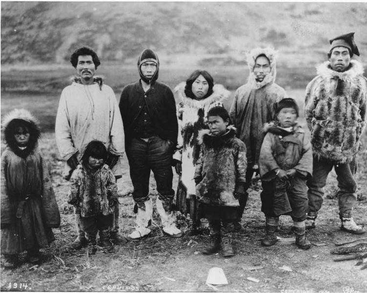 File:Eskimo men, women and children wearing native and western clothing, Alaska, ca 1900 (HEGG 76).jpeg