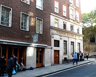 Essex Street, London street in the City of Westminster