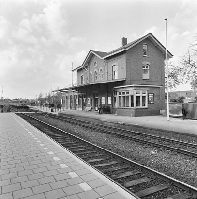 Hoe gaan naar Station Goor met het openbaar vervoer - Over de plek