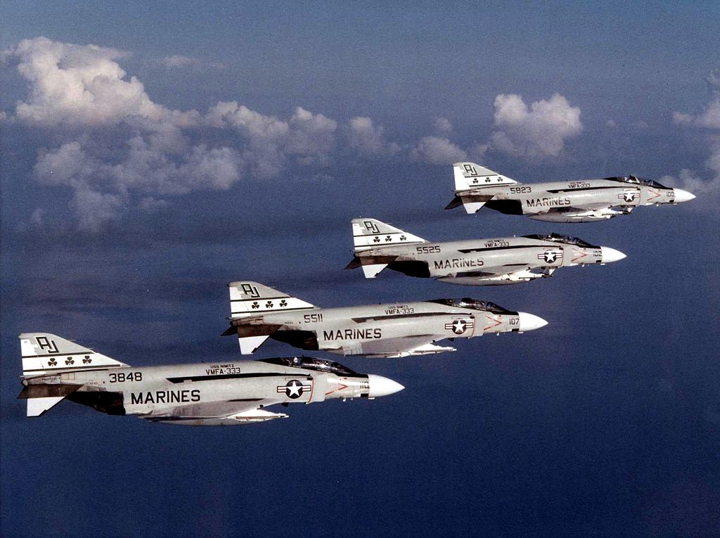1024px-F-4J_Phantoms_of_VMFA-333_in_flight_in_1976.jpg
