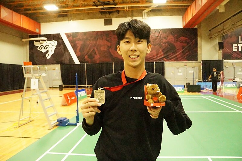File:Fang Jen-yu win the MS title in 2022 YONEX Canada Para Badminton International.jpg