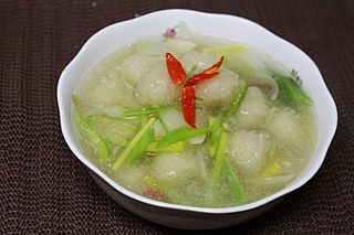 Gamja-ongsimi Korean dough soup