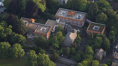 Godesberg, Botschaft der Volksrepublik China (Bonn) Kurfürstenallee 12, Bad Godesberg 004x