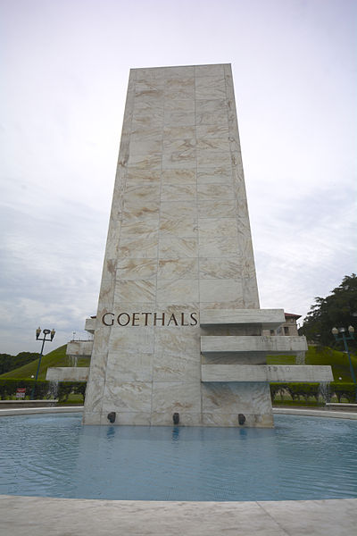 File:Goethal Monument.jpg