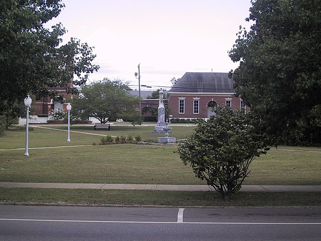 View of Confederate Park