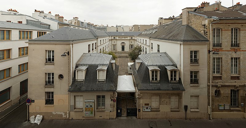 File:Hôtel Gouthière 05 rectilinéaire.jpg