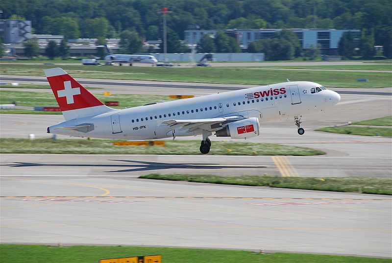 File:HB-IPX@ZRH,04.08.2009-549dv - Flickr - Aero Icarus.jpg