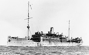 HMS Titania, onderzeeër depotschip - IWM Q 75563.jpg