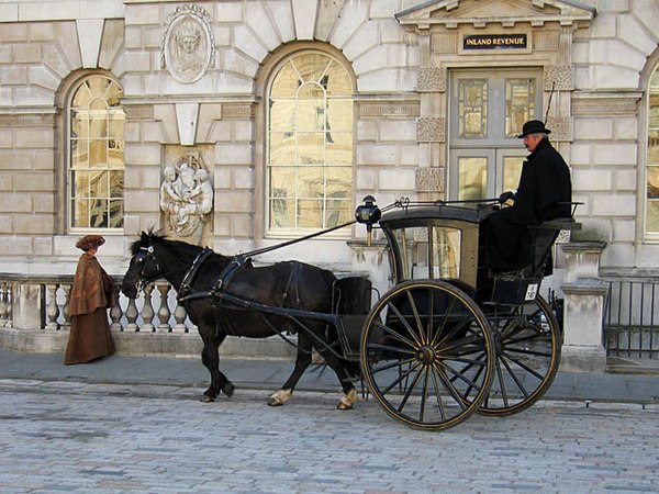 Hansom cab and driver in the 2004 movie Sherlock Holmes and the Case of the Silk Stocking, set in 1903 London