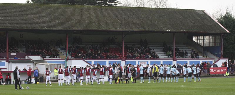 File:Hastings v Lewes 26 12 2011.jpg