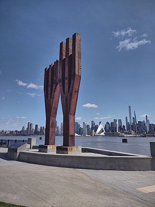 <i>Hudson Riverfront 9/11 Memorial</i>