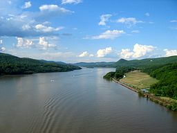 Hudsonfloden, vilken ligger i närheten av staden Hudson.