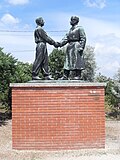 Đài tưởng niệm tình hữu nghị Hungary-Xô Viết (A magyar-szovjet barátság emlékműve - 1956 - Tác giả: Zsigmond Kisfaludi Strobl)