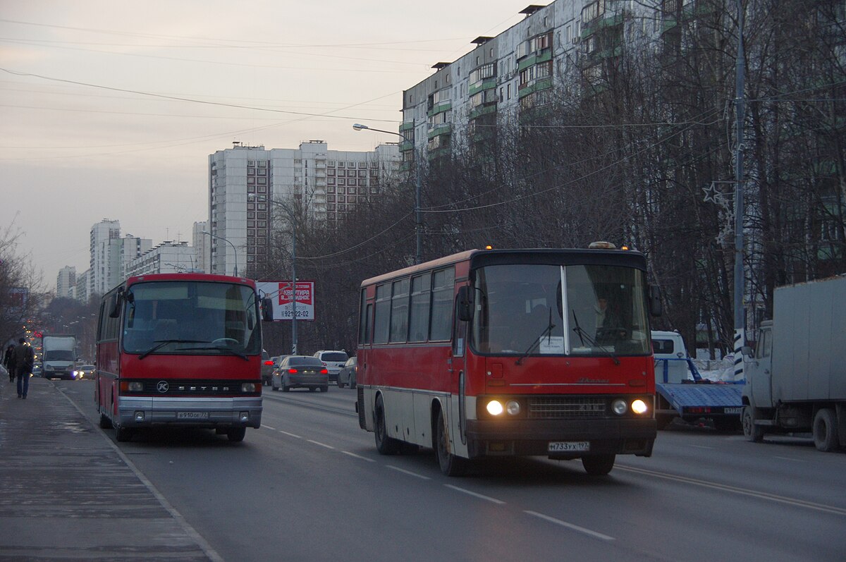 File:Ikarus 256 50 1977.jpg - Wikimedia Commons