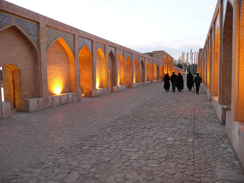 File:Isfahan 1210998 nevit.jpg