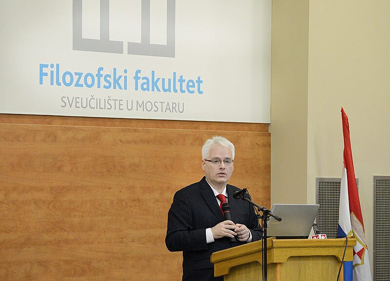 File:Ivo Josipović lecture in Mostar (2).jpg