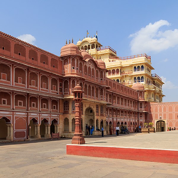 File:Jaipur 03-2016 19 City Palace complex.jpg