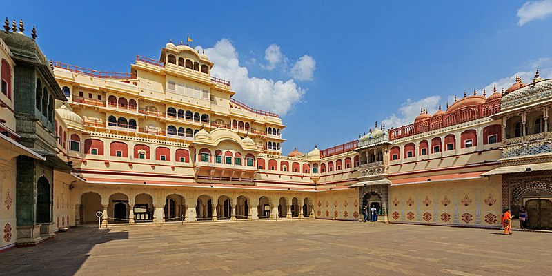 File:Jaipur 03-2016 22 City Palace complex.jpg