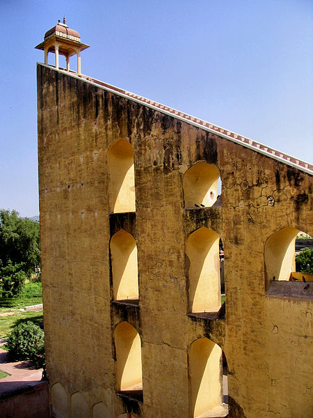 File:Jaipur Observatory (1581540582).jpg