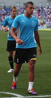 Livermore training with Tottenham Hotspur in 2011 Jake Livermore - training (cropped).jpg