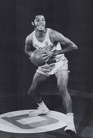 <span class="mw-page-title-main">Jeff Halliburton</span> American basketball player