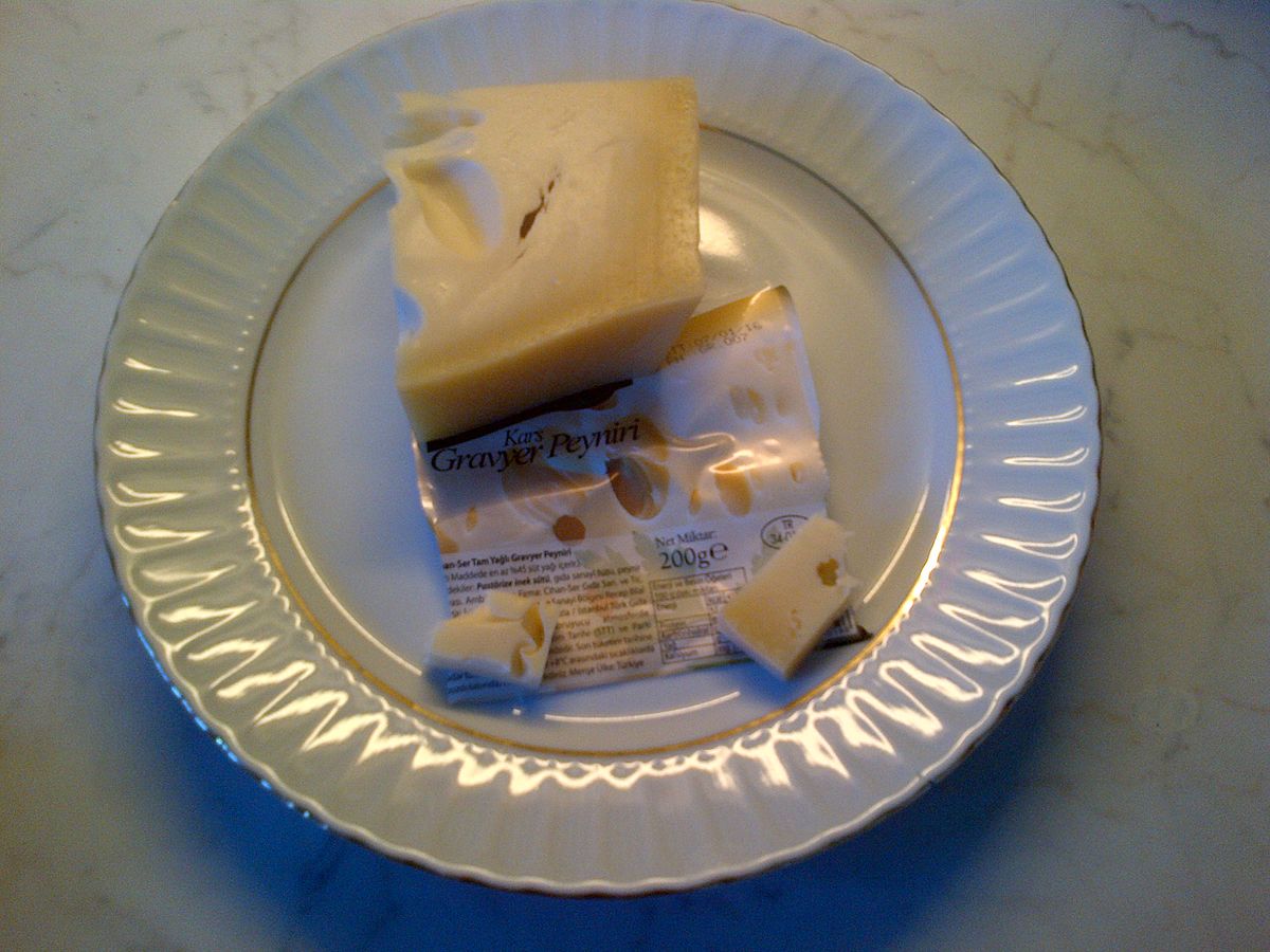 Gruyère cheese - Wikipedia