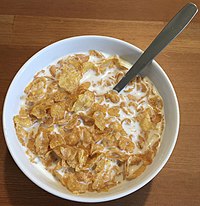 Kellogg's Frosted Flakes (of corn), with milk.jpg
