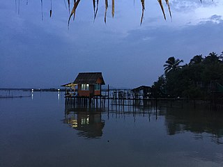 <span class="mw-page-title-main">Ko Yo</span> Island in Songkhla province, Thailand