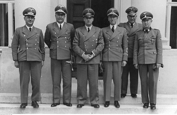 Hans Frank with districts administrators in 1942 from left: Ernst Kundt, Ludwig Fischer, Hans Frank, Otto Wächter, Ernst Zörner, Richard Wendler.