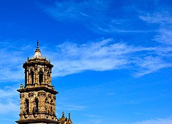 Torre del templo.