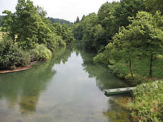 <span class="mw-page-title-main">Lahinja</span> River in Slovenia