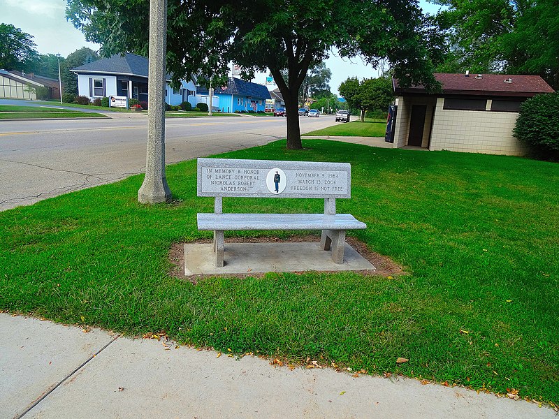 File:Lance Corporal Nicholas Robert Anderson Memorial - panoramio.jpg