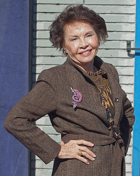 Leslie Caron, Outstanding Guest Actress in a Drama Series winner