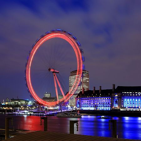Fail:London Eye at Night (long exposure).JPG